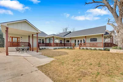 2102 S Church Street, Georgetown, TX 78626 - Photo 4