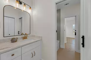 2102 S Church St, Georgetown, TX 78626 - Photo 26