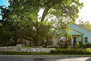 2102 S Church St, Georgetown, TX 78626 - Photo 2