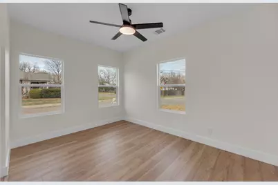 2102 S Church Street, Georgetown, TX 78626 - Photo 24