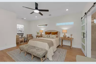 2102 S Church Street, Georgetown, TX 78626 - Photo 6
