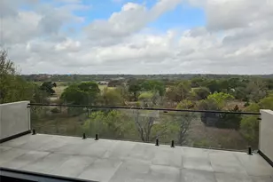 205 Waters View Ct, Dripping Springs, TX 78620 - Photo 2