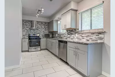 12111 Missel Thrush Court, Austin, TX 78750 - Photo 8
