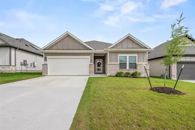 237 Little Green Trail, Jarrell, TX 76537 - Photo 2
