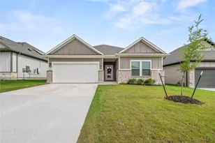 237 Little Grn Trl, Jarrell, TX 76537 - Photo 2