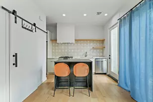 1206 Luna St, Austin, TX 78721 - Photo 18