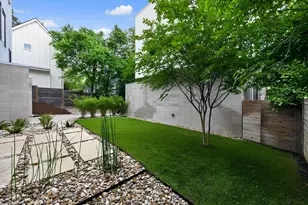 1206 Luna St, Austin, TX 78721 - Photo 28