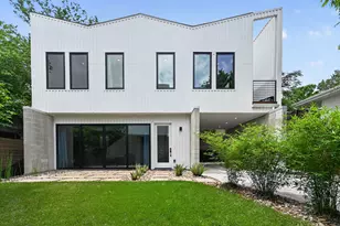 1206 Luna St, Austin, TX 78721 - Photo 1