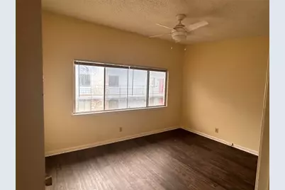 2408 Longview Street #202, Austin, TX 78705 - Photo 2