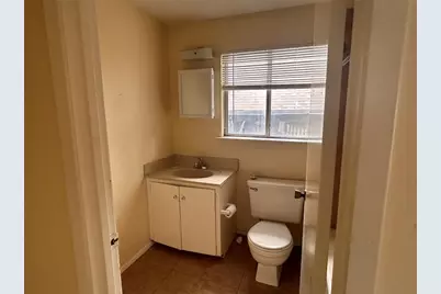 2408 Longview Street #202, Austin, TX 78705 - Photo 8