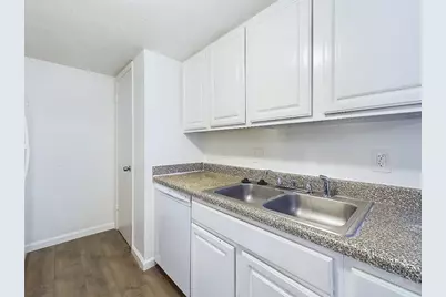 2124 Burton Drive #140, Austin, TX 78741 - Photo 10