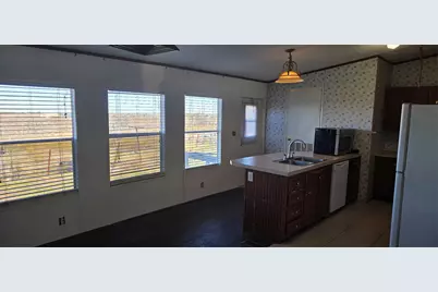 9338 E San Marcos Highway, Fentress, TX 78622 - Photo 10