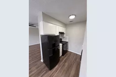 5303 Saint Georges Green #D, Austin, TX 78745 - Photo 4
