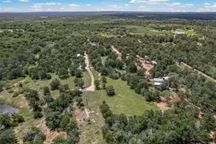564 Boyd Rd, Red Rock, TX 78662 - Photo 4