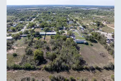 124 Shawn Lane, Seguin, TX 78155 - Photo 28