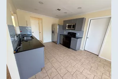 2203 Bluebonnet Drive, Round Rock, TX 78664 - Photo 6