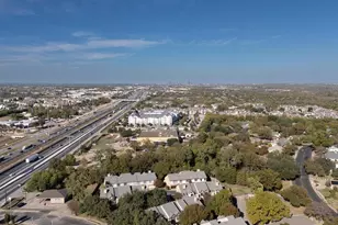 10819 Crown Colony Dr, Austin, TX 78747 - Photo 32