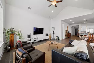 109 High Plains Dr, Georgetown, TX 78628 - Photo 6