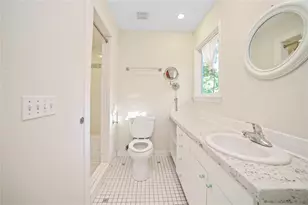 2716 E 22nd St, Austin, TX 78722 - Photo 4