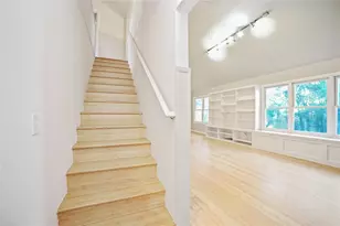 2716 E 22nd St, Austin, TX 78722 - Photo 8