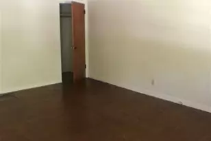 917 Keith Ln, Austin, TX 78705 - Photo 2