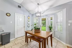 510 Maybrook Dr, Buda, TX 78610 - Photo 10
