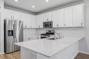 727 Gray Fox Loop, Hutto, TX 78634 - Photo 4