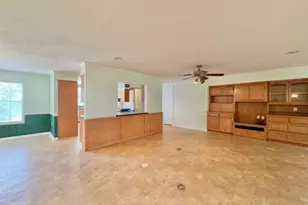 608 Mogonye Ln, Elgin, TX 78621 - Photo 8