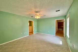 608 Mogonye Ln, Elgin, TX 78621 - Photo 30