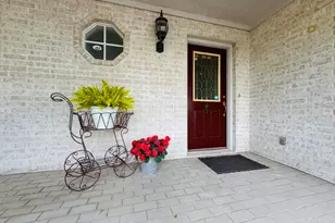 608 Mogonye Ln, Elgin, TX 78621 - Photo 6