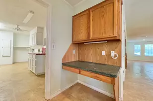 608 Mogonye Ln, Elgin, TX 78621 - Photo 22