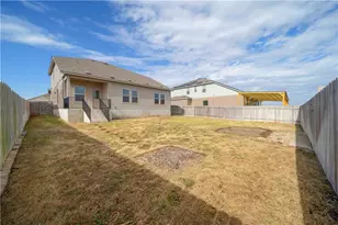 820 Kates Way, Hutto, TX 78634 - Photo 28