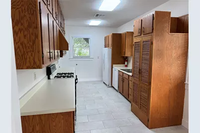 2842 Shoal Crest Avenue, Austin, TX 78705 - Photo 16