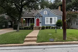 2842 Shoal Crest Ave, Austin, TX 78705 - Photo 2