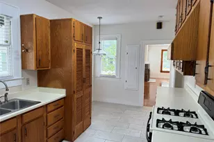 2842 Shoal Crest Ave, Austin, TX 78705 - Photo 12