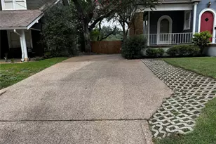 2842 Shoal Crest Ave, Austin, TX 78705 - Photo 1