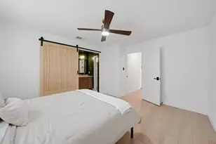 6804 Meadow Run, Austin, TX 78745 - Photo 14