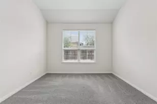 1200 S 10th St, Pflugerville, TX 78660 - Photo 4