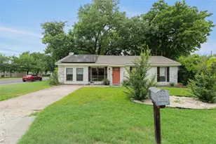 801 E 3rd St, Georgetown, TX 78626 - Photo 1