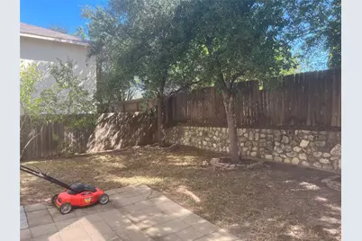 8511 Davis Oaks Trail, Austin, TX 78748 - Photo 18
