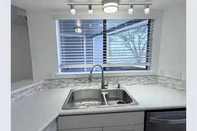 2500 Burleson Road #713, Austin, TX 78741 - Photo 4