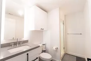 49 Navasota St, Austin, TX 78702 - Photo 10