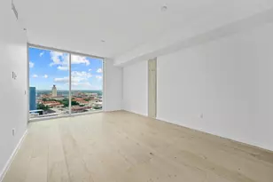 313 W 17th St, Austin, TX 78701 - Photo 6