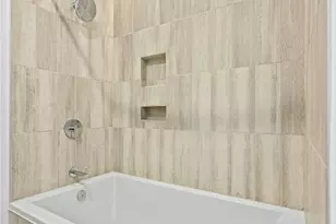 313 W 17th St, Austin, TX 78701 - Photo 16