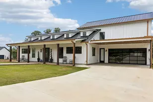 143 W Tanglebriar Ct, Bastrop, TX 78602 - Photo 2