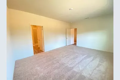 325 Crescent Park Drive, Jarrell, TX 76537 - Photo 8