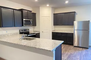 325 Crescent Park Dr, Jarrell, TX 76537 - Photo 6