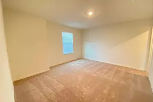 325 Crescent Park Dr, Jarrell, TX 76537 - Photo 14