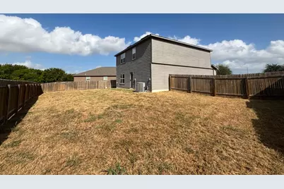 325 Crescent Park Drive, Jarrell, TX 76537 - Photo 4