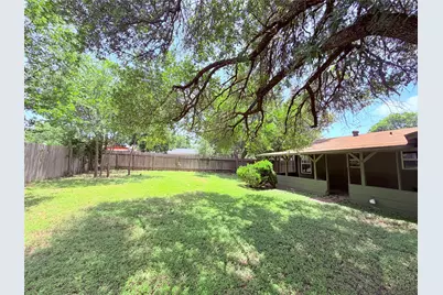 8701 Parkfield Drive, Austin, TX 78758 - Photo 32